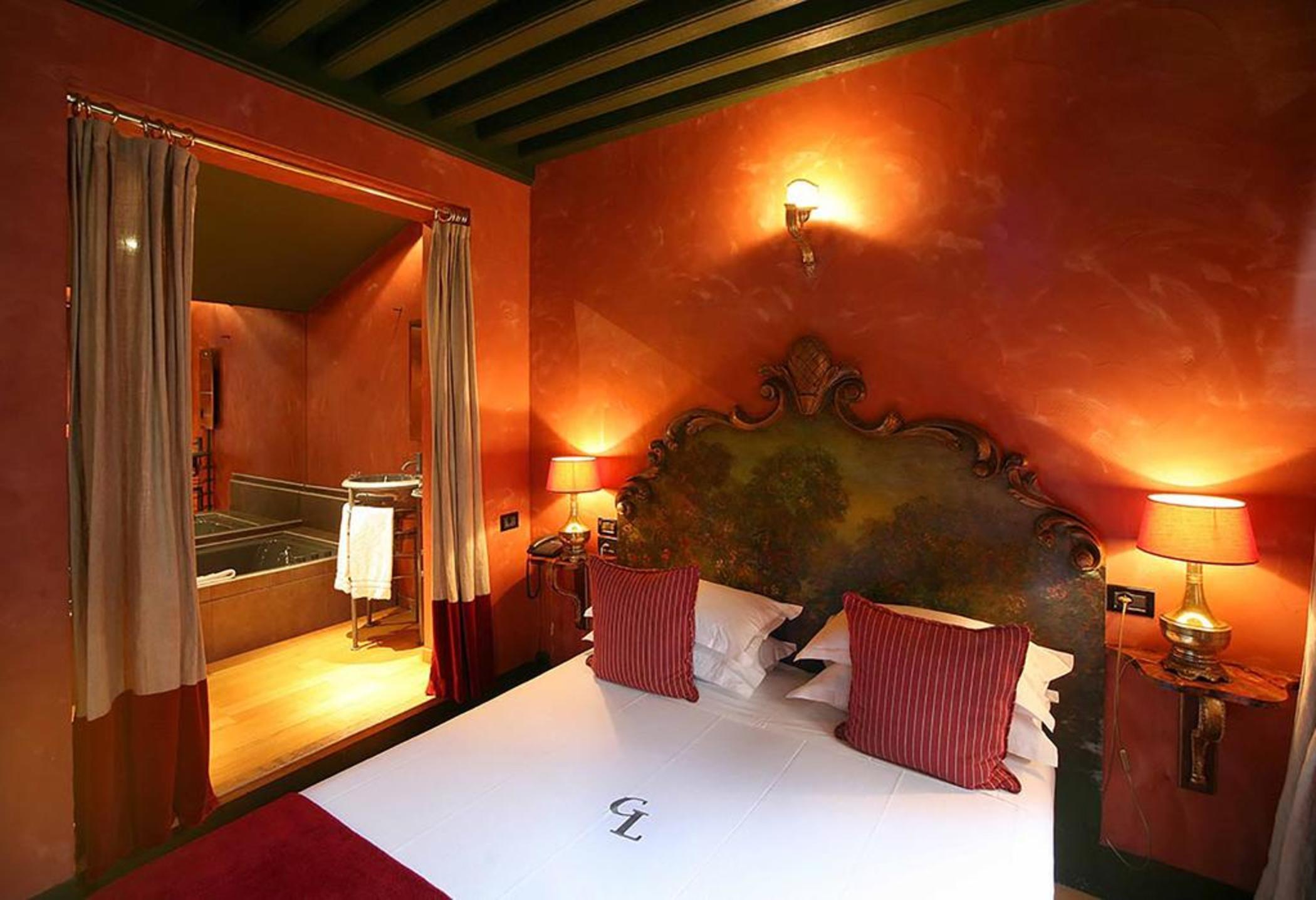Hotel Cour Des Loges Lyon, A Radisson Collection Lyon