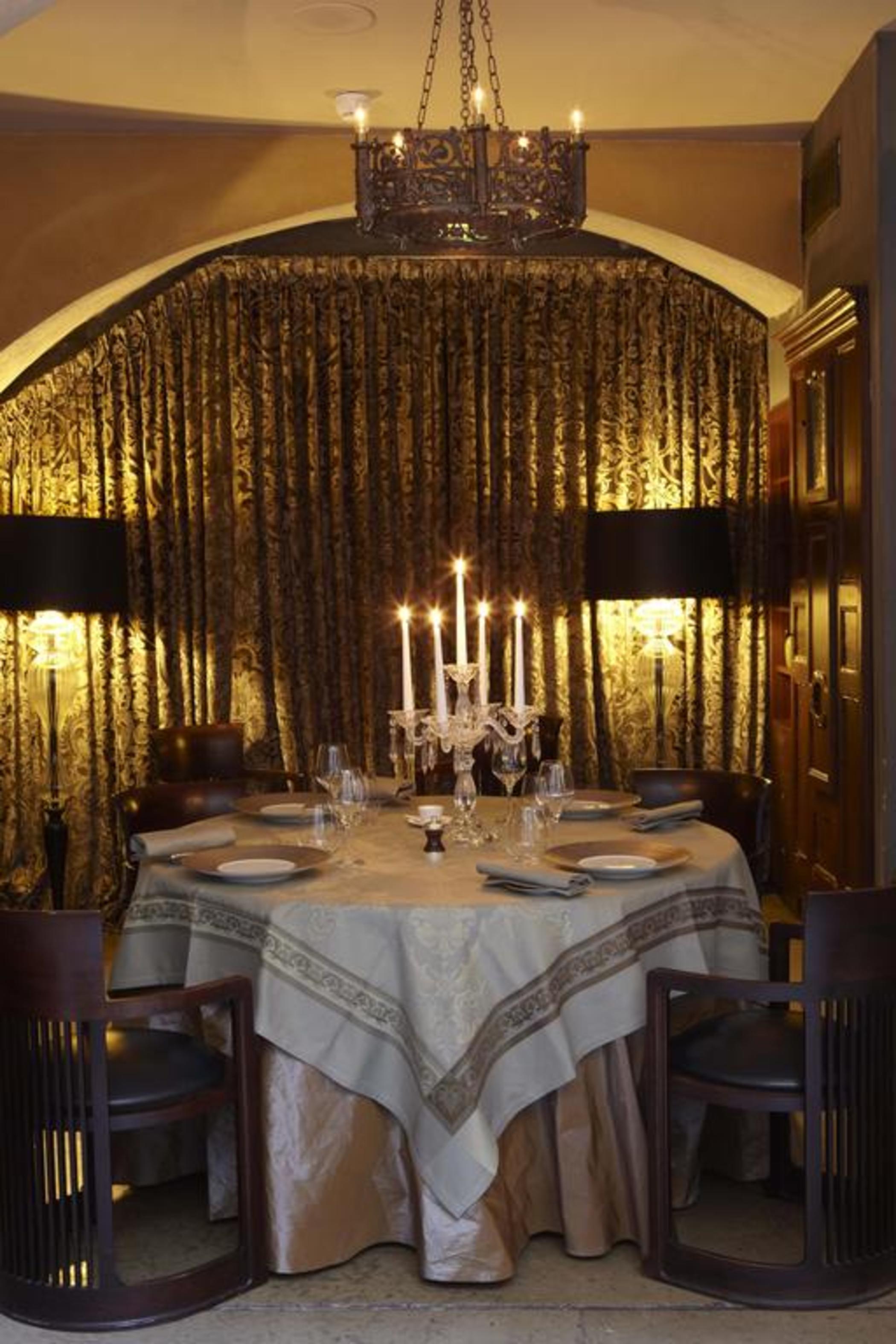 Hotel Cour Des Loges Lyon, A Radisson Collection