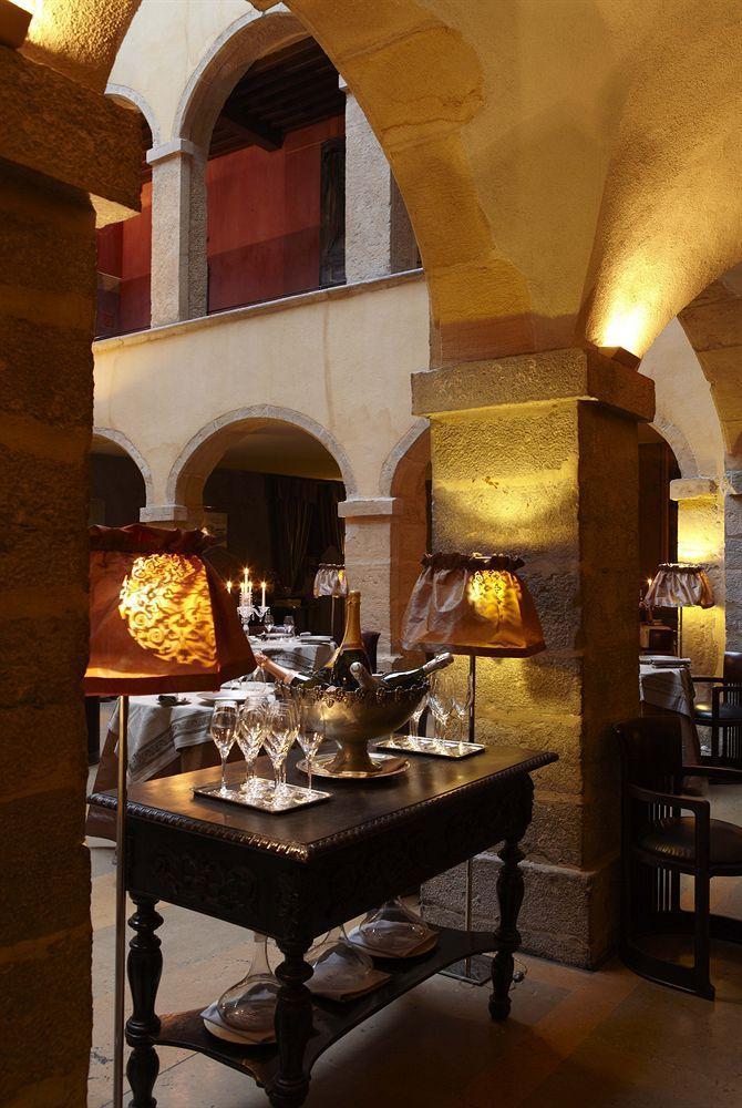 里昂丽笙精选酒店Cour Des Loges Lyon