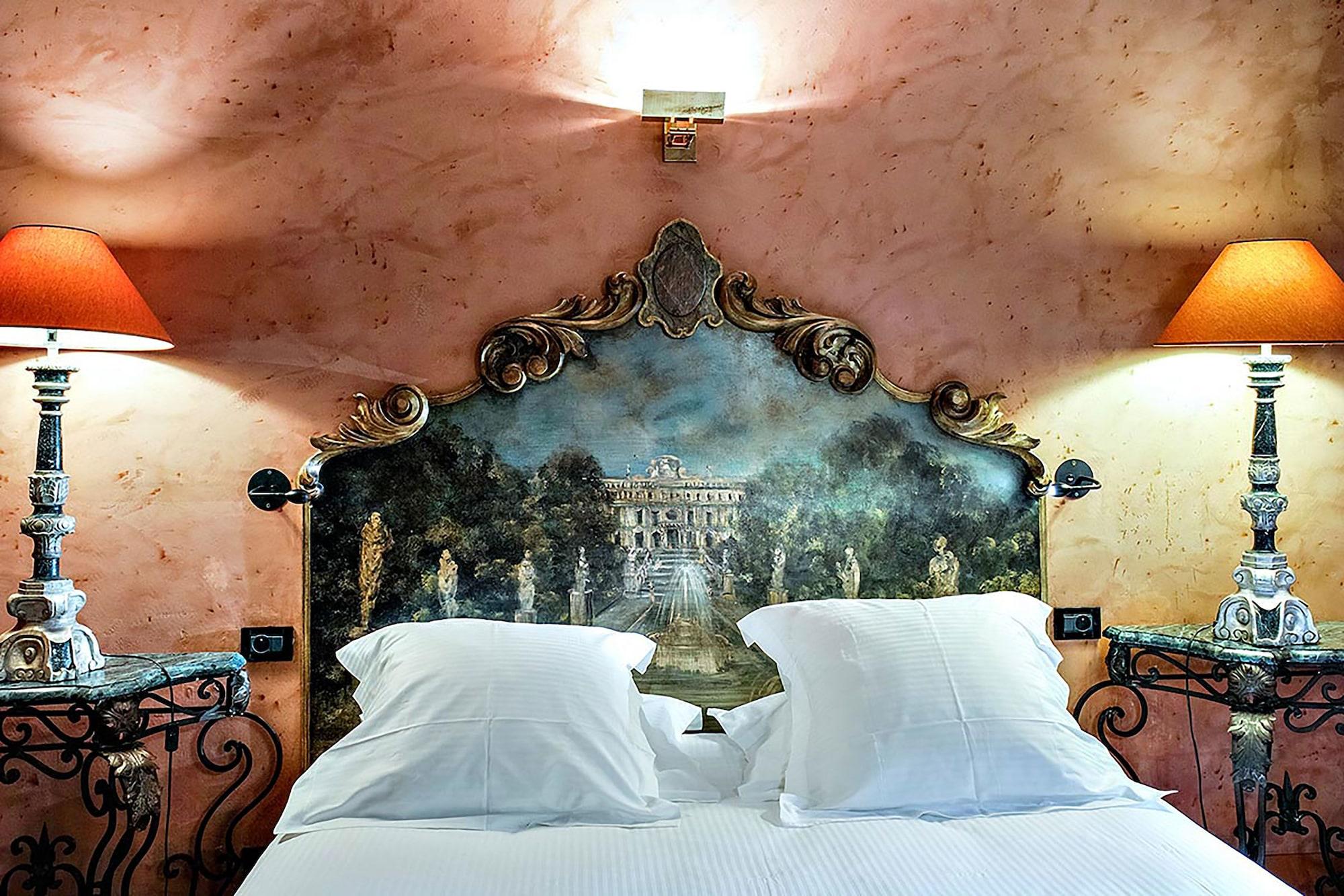 Cour Des Loges Lyon, A Radisson Collection Hotel Lyon